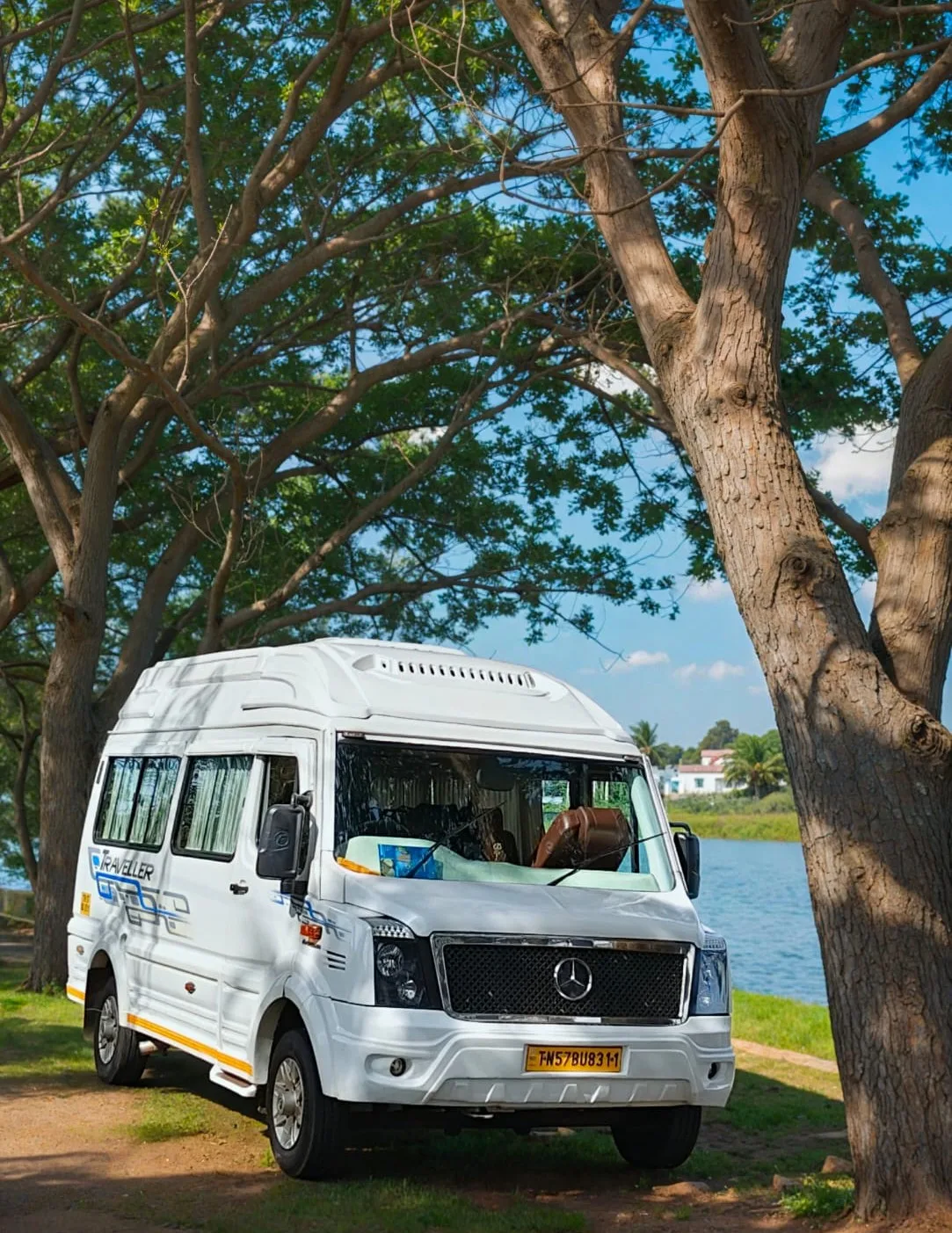 Tempo Traveller for a Kerala tour